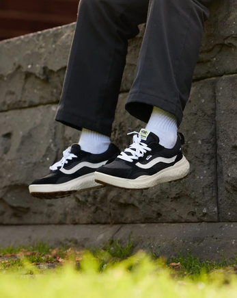 Vans ultrarange neo vr3 black/white